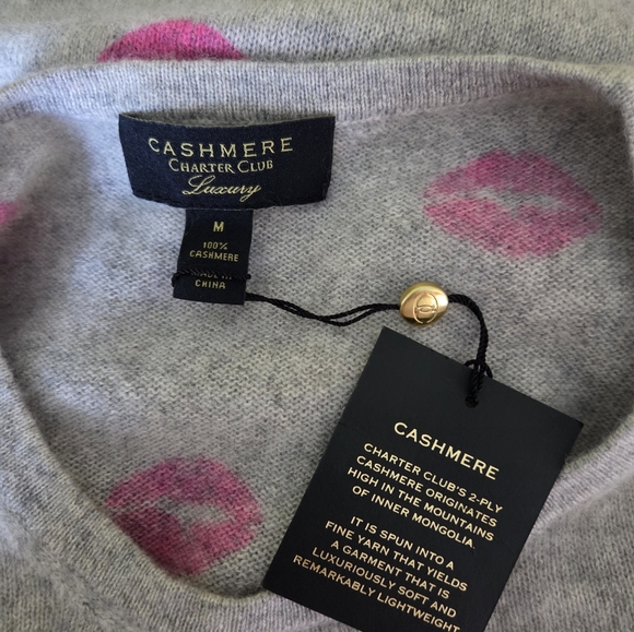 Charter Club 100% Cashmere Lipstick Lips Crewneck Sweater Gray Pink Medium - Picture 11 of 13
